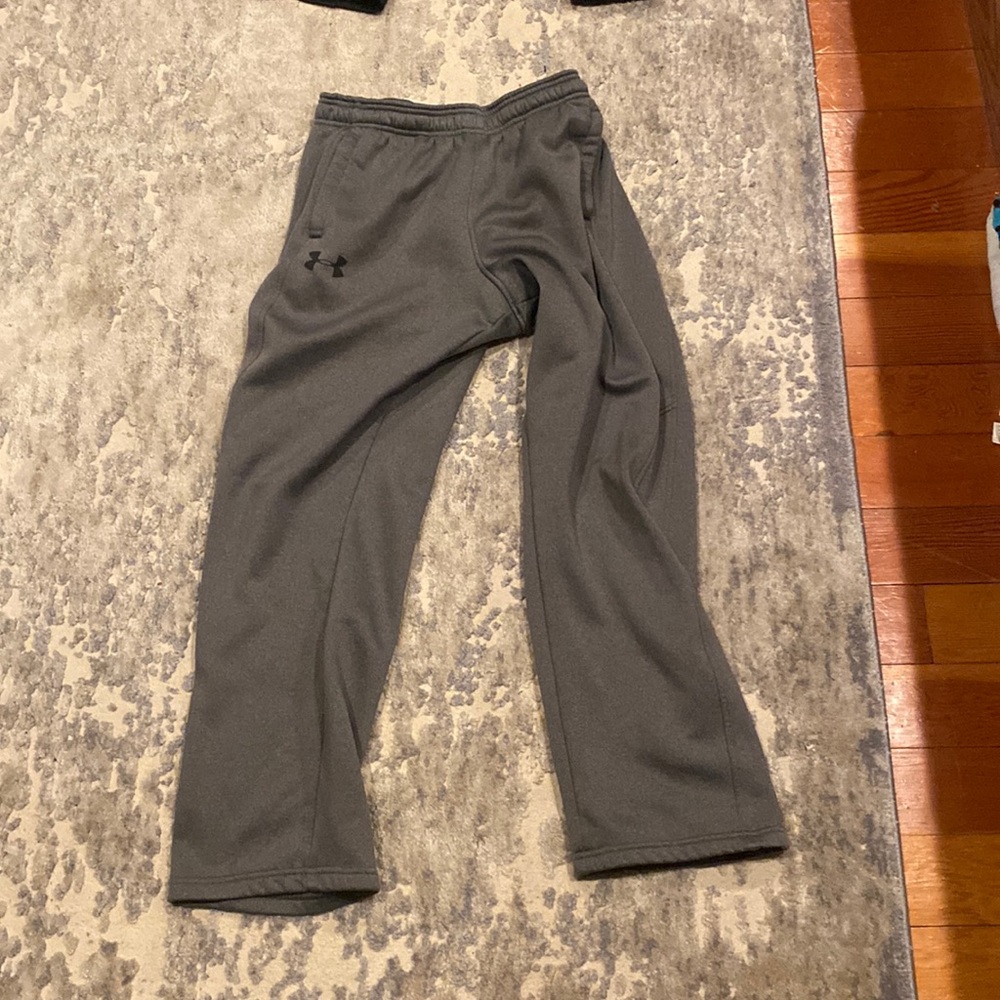 Under armour sweats